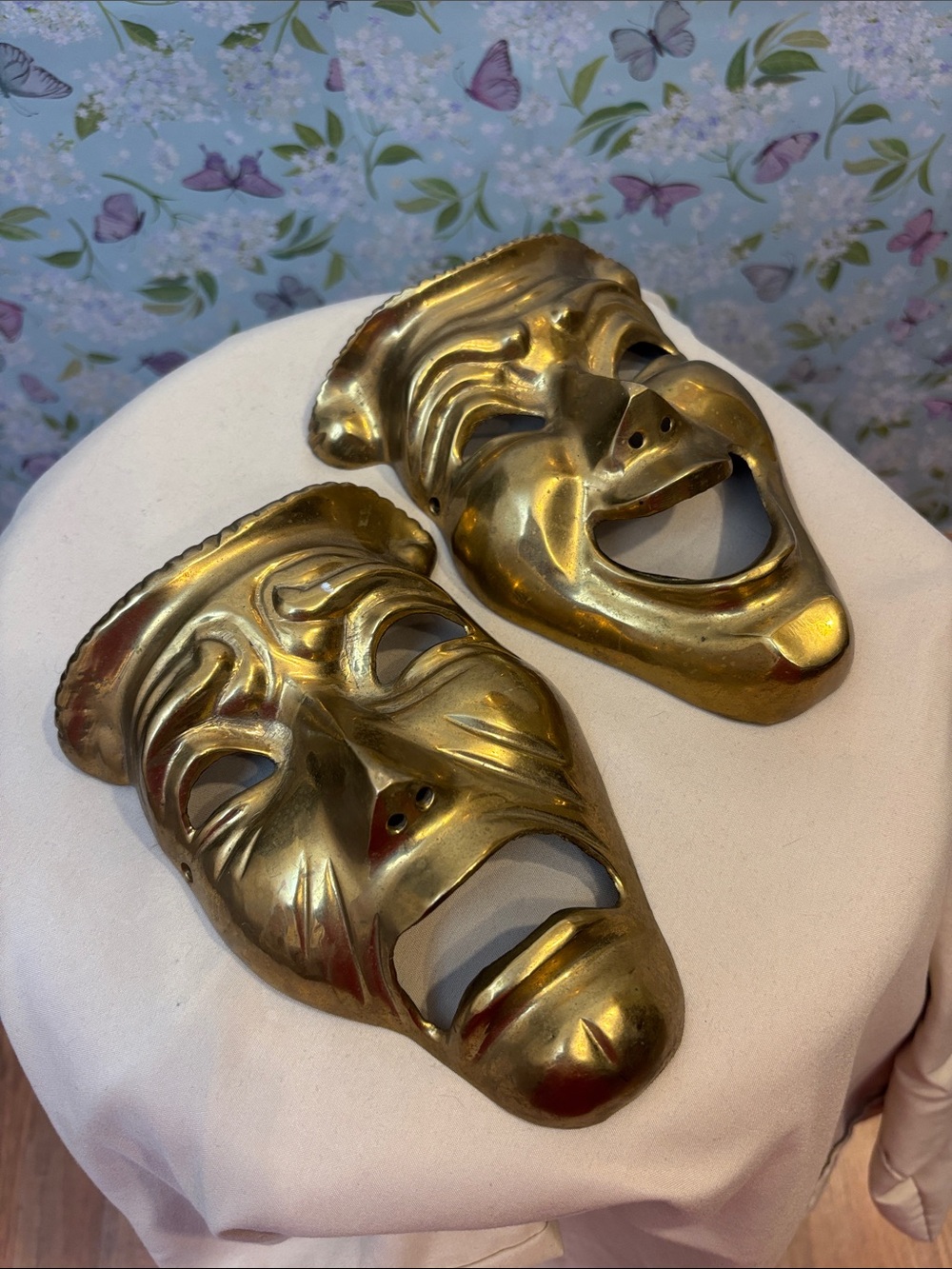 Vintage Brass Comedy and Tragedy Theater Masks - Wall Decor. - Picture 10 of 17